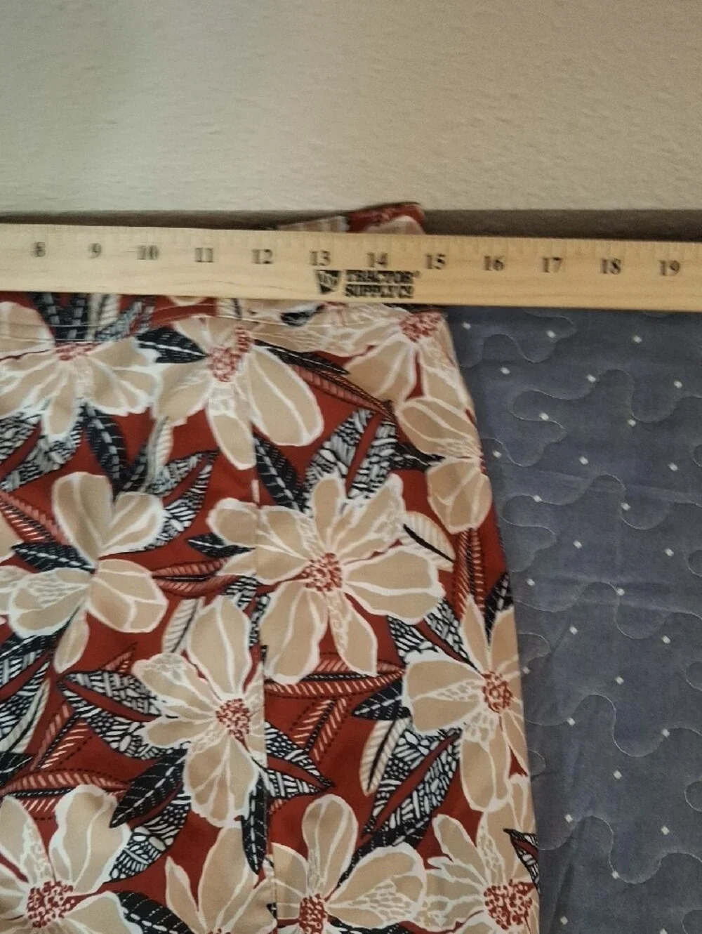 Floral Print Midi Skirt in Rust and Beige Size X Small